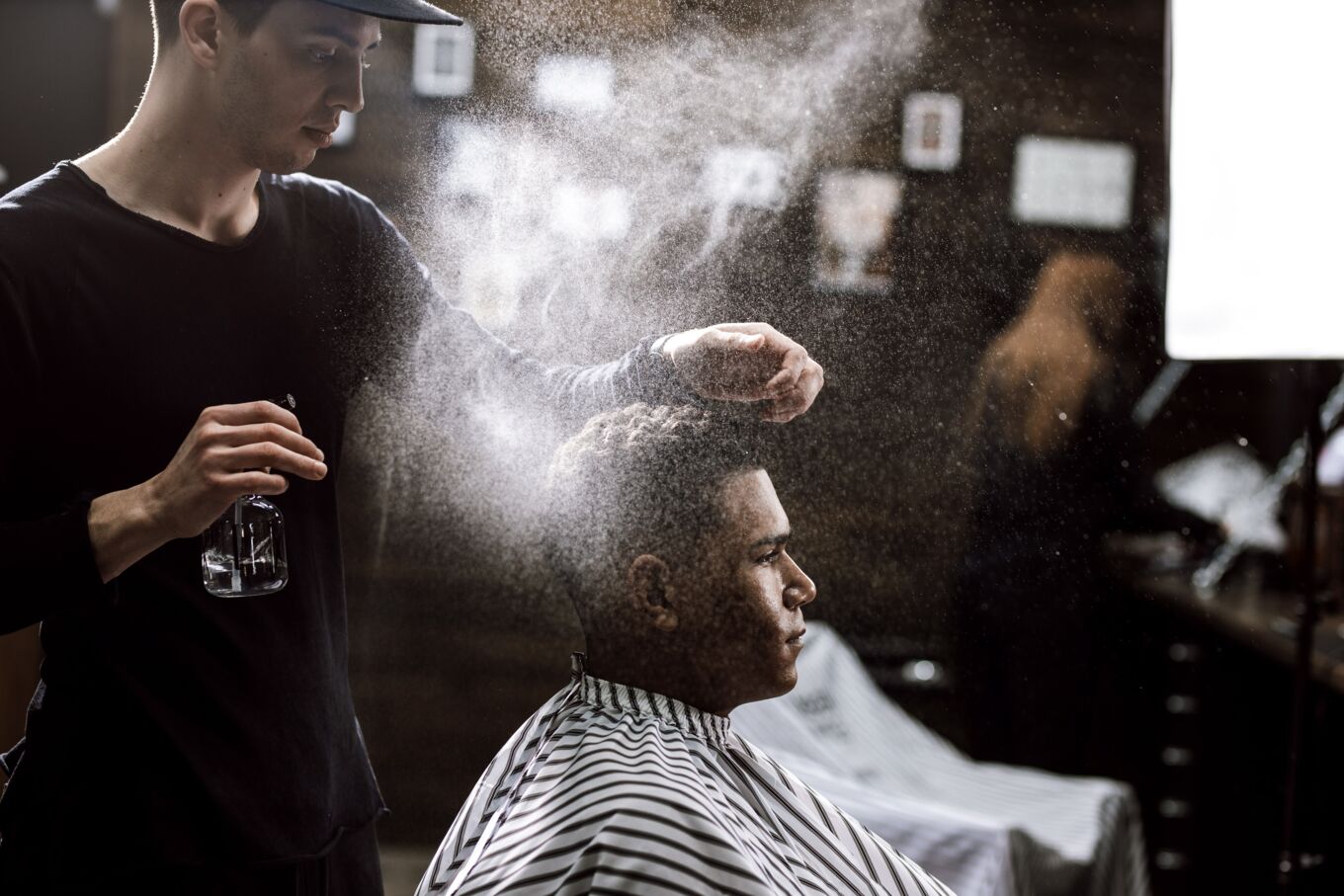 Barber using Booksy