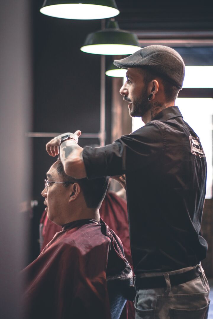 10 tips on how to provide a perfect client consultation in a hair salon - with Pedro Plastic