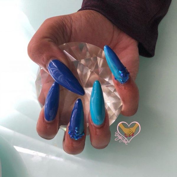 sugalovenails