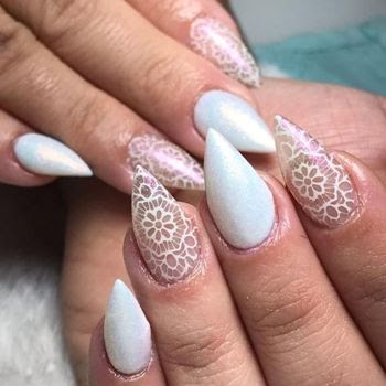 luxuri nails
